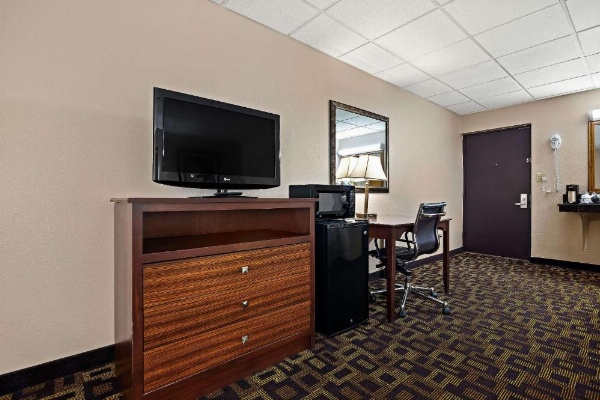 Rodeway Inn image 13