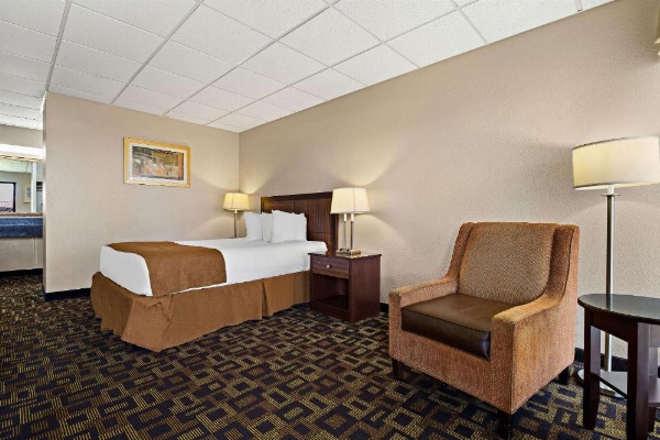 Rodeway Inn image 17