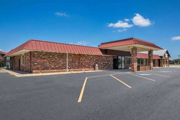 Rodeway Inn Main image