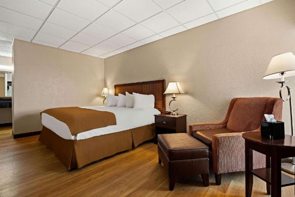 Rodeway Inn image 21