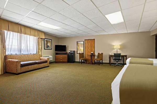 Rodeway Inn image 28